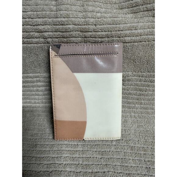 New Kate Spade Passport Holder - Picture 3 of 4